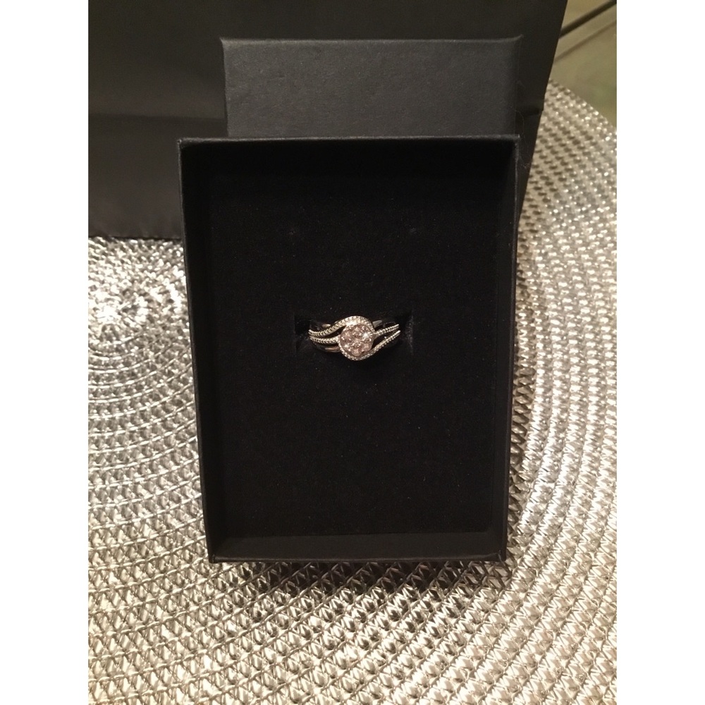 Kay Jewelers Diamond Accent Cluster Ring - Picture 2 of 7